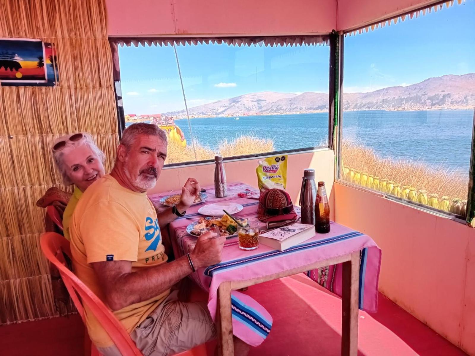Urosfood & Titiqaqa Lodge Δωμάτιο φωτογραφία