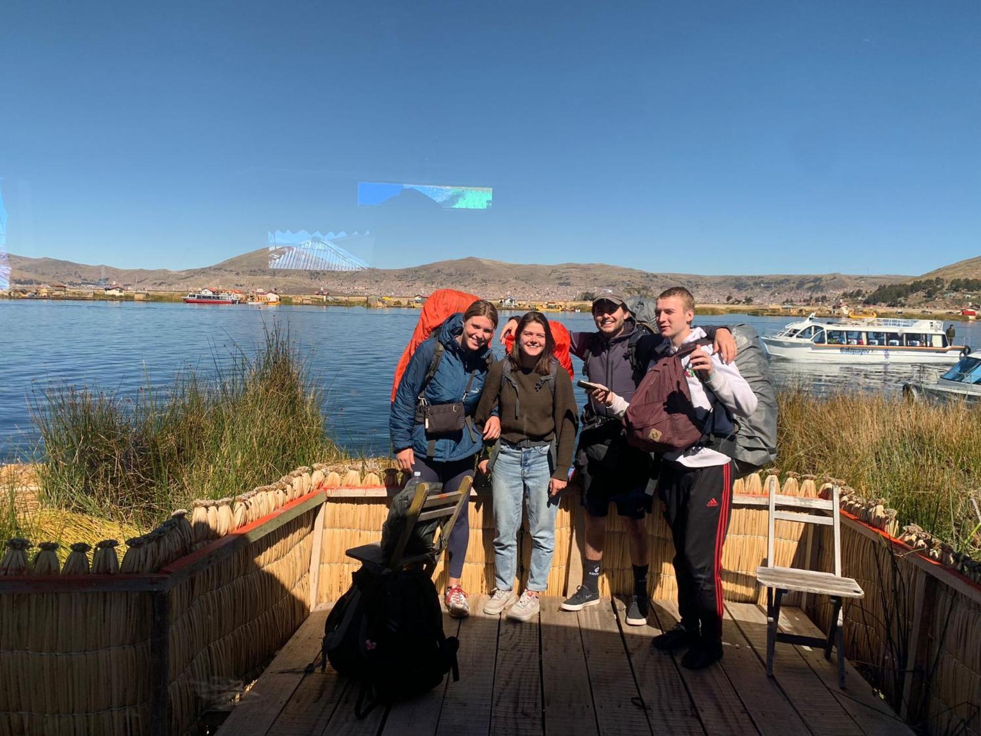 Urosfood & Titiqaqa Lodge Δωμάτιο φωτογραφία